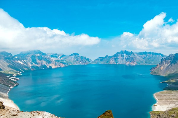 Mengenal Gunung Paektu: Sangat Suci, Asal Leluhur Rakyat Korea